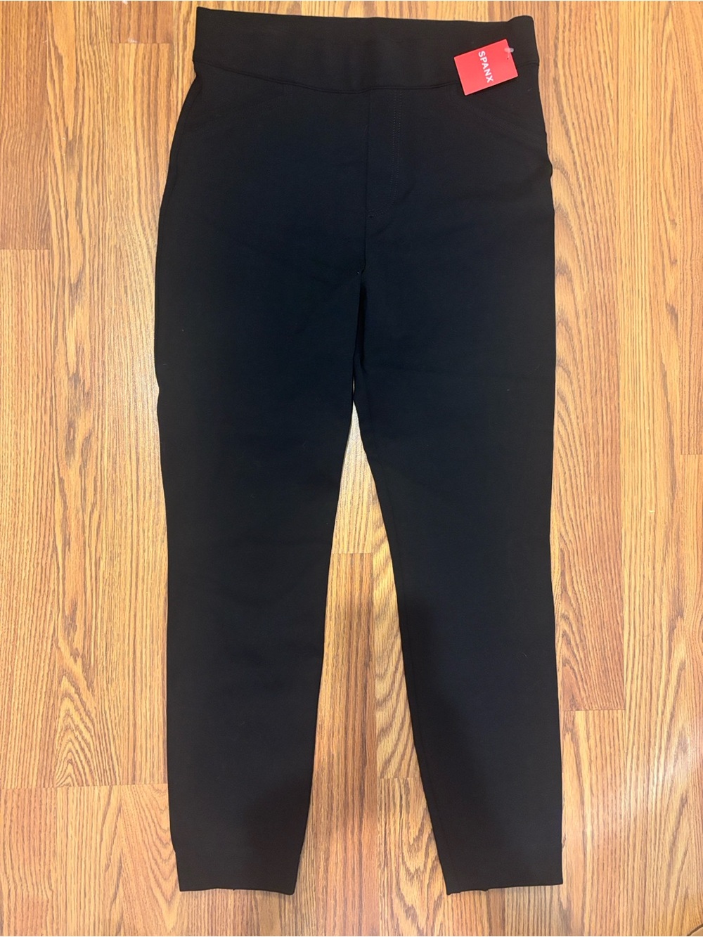 Spanx Women's Backseam Skinny Pants in Ponte. Classic Black, NWT. Medium - Picture 2 of 4